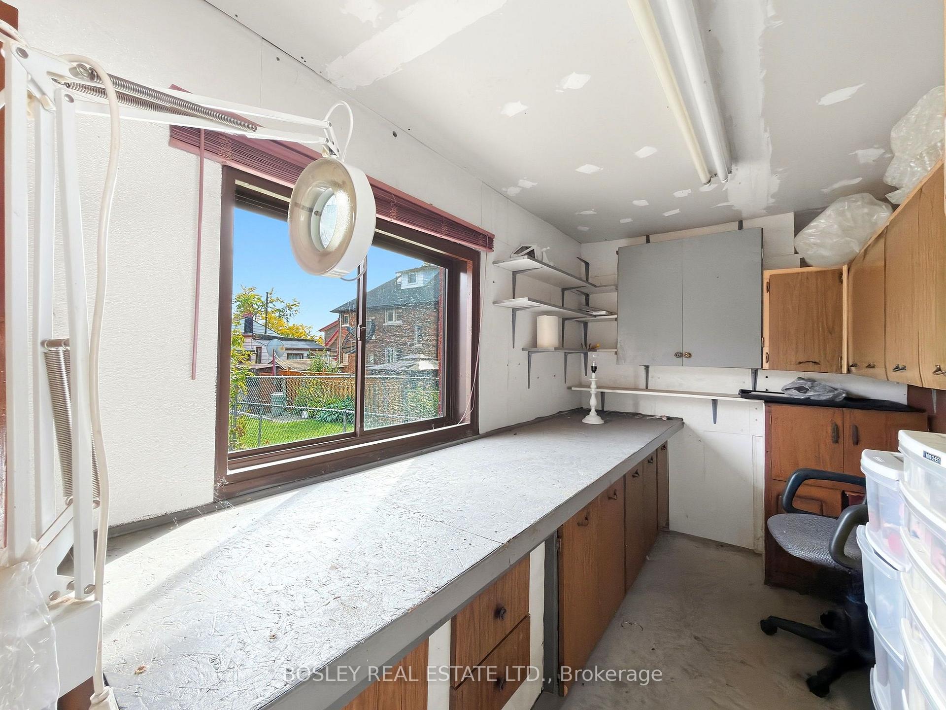 Photo 34 of 44 Conway Avenue, Toronto, Oakwood Village — HOMEH