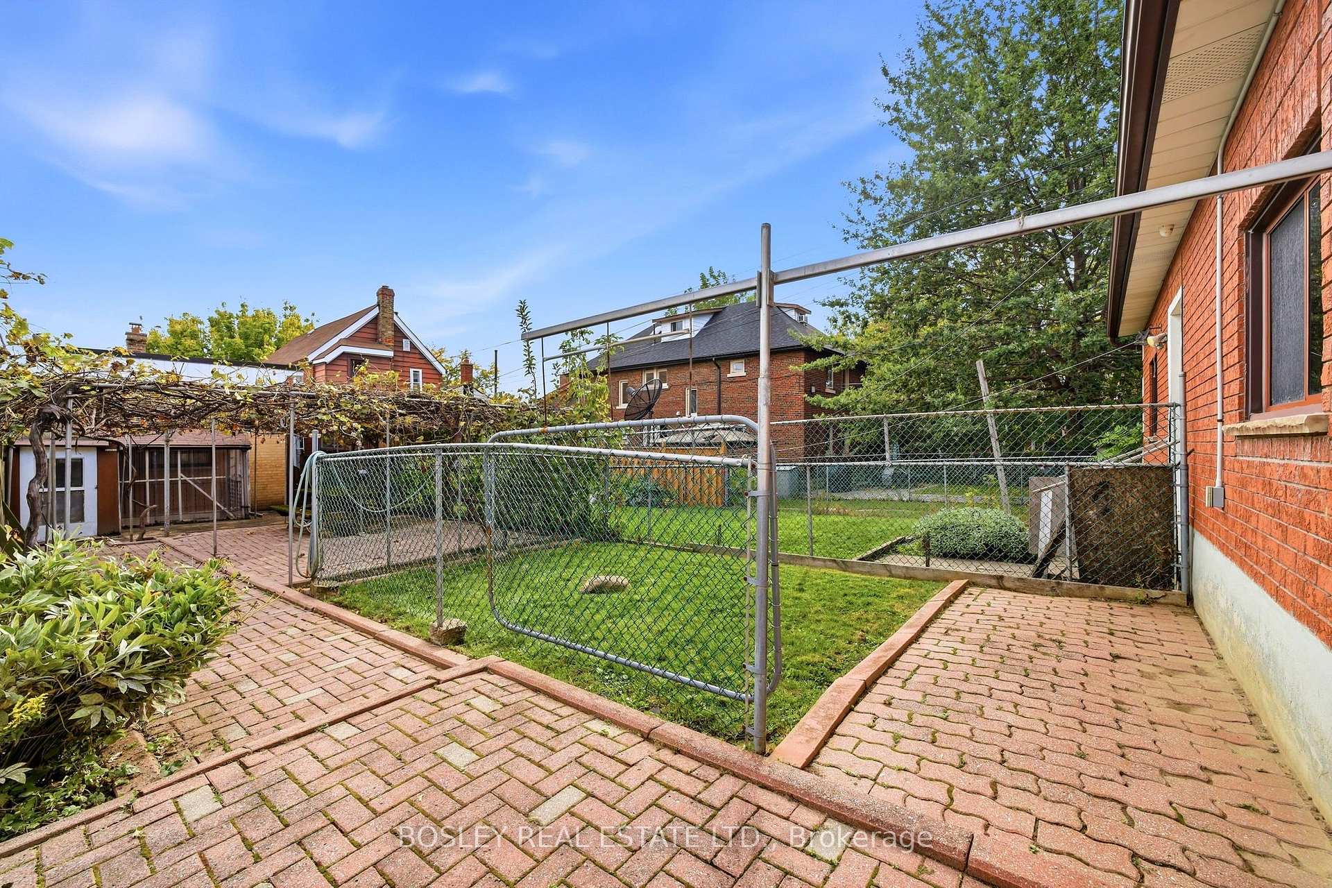 Photo 39 of 44 Conway Avenue, Toronto, Oakwood Village — HOMEH