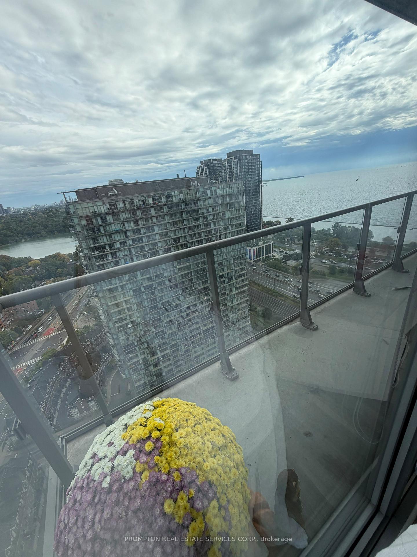 Photo 9 of Unit 3011, 105 The Queensway, Toronto, High Park-Swansea — HOMEH