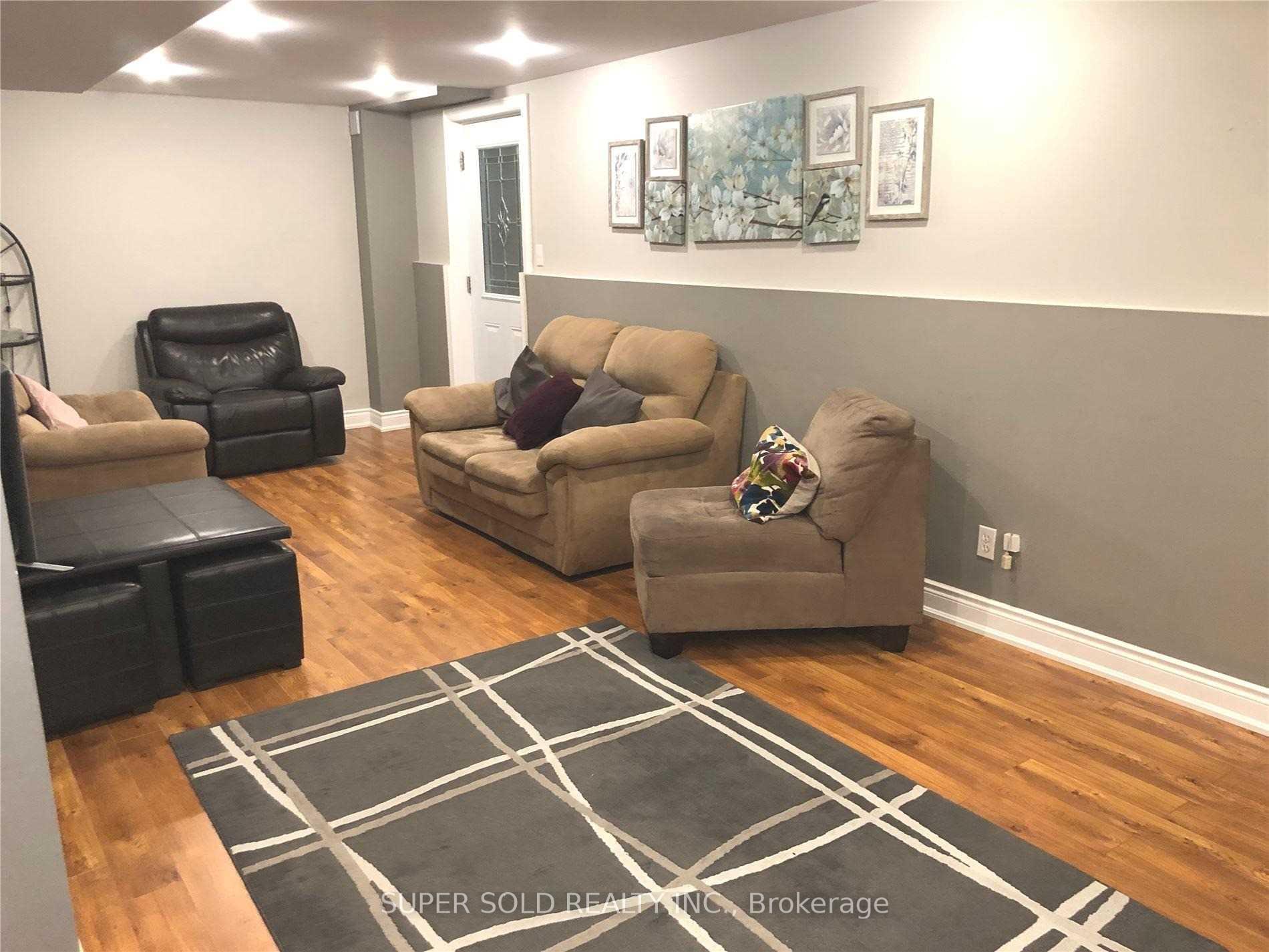 Photo 11 of 3421 Crompton Crescent, Mississauga, Fairview — HOMEH