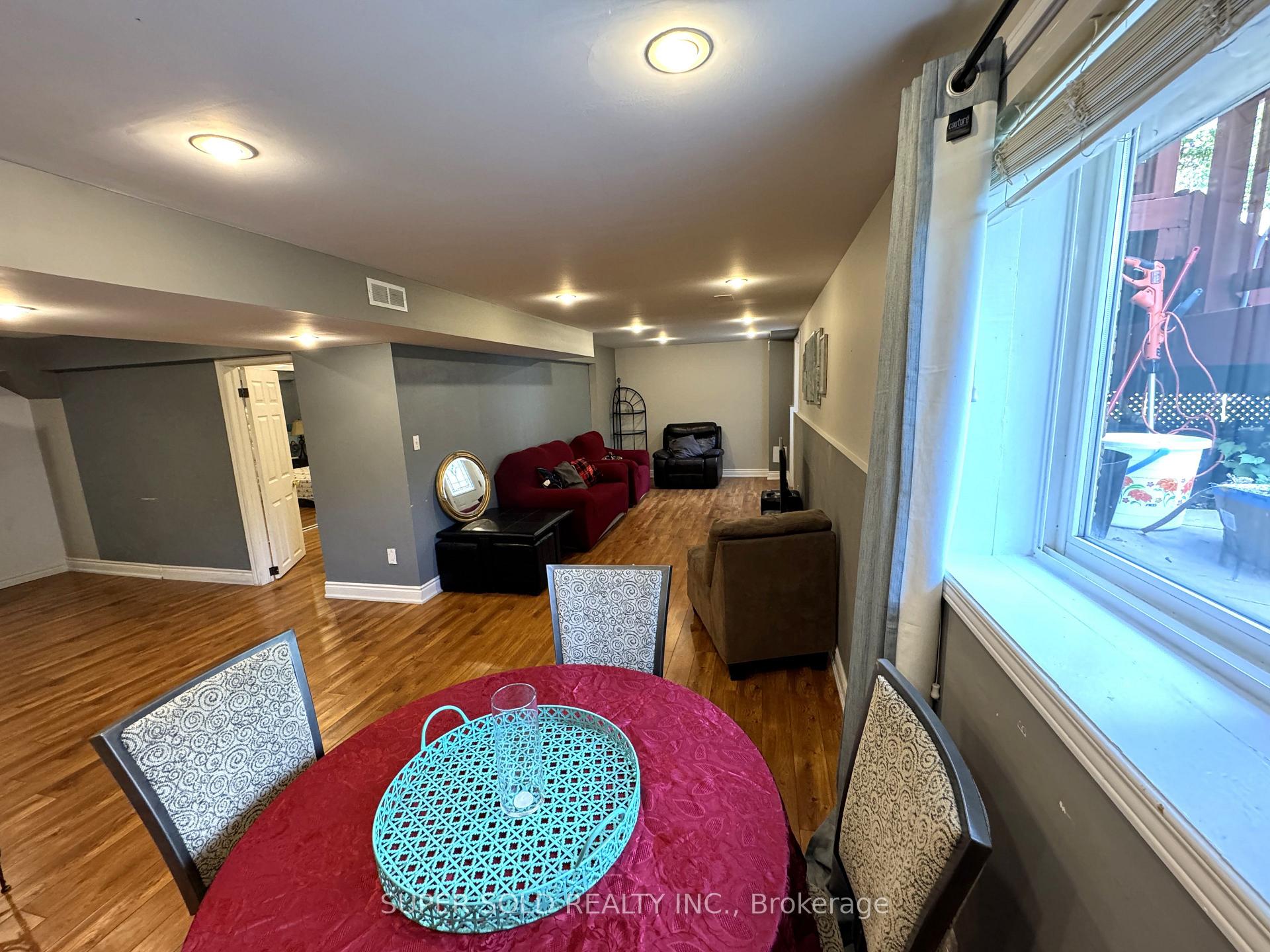 Photo 20 of 3421 Crompton Crescent, Mississauga, Fairview — HOMEH