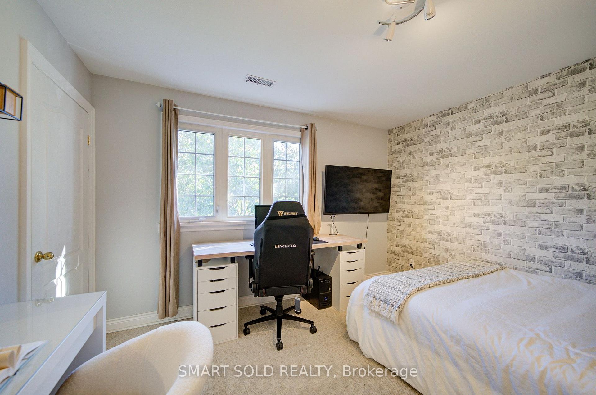 Photo 22 of 24 Hamilton Hall Drive, Markham, Markham Village — HOMEH