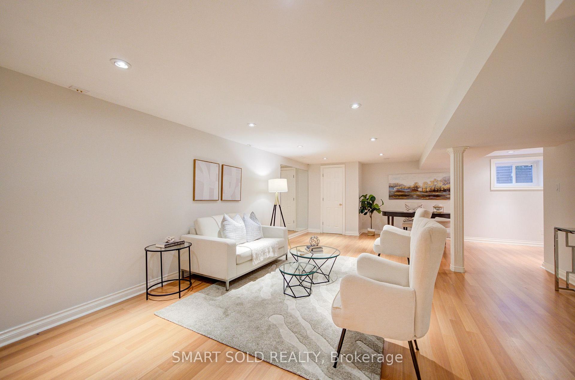Photo 25 of 24 Hamilton Hall Drive, Markham, Markham Village — HOMEH