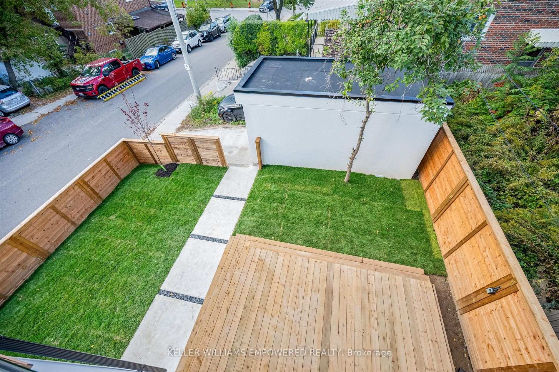 Photo 31 of 16 Trenton Avenue, Toronto, Woodbine-Lumsden — HOMEH