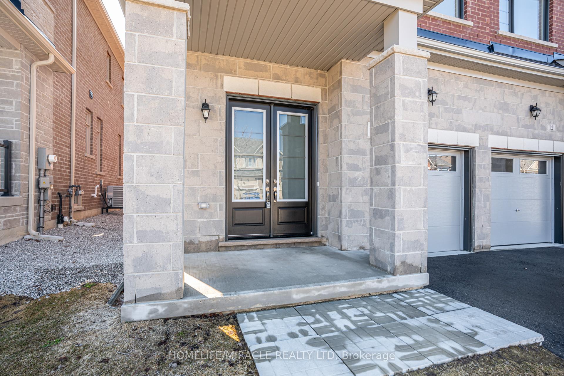 Photo 4 of 14 Sassafras Road, Springwater, Midhurst — HOMEH