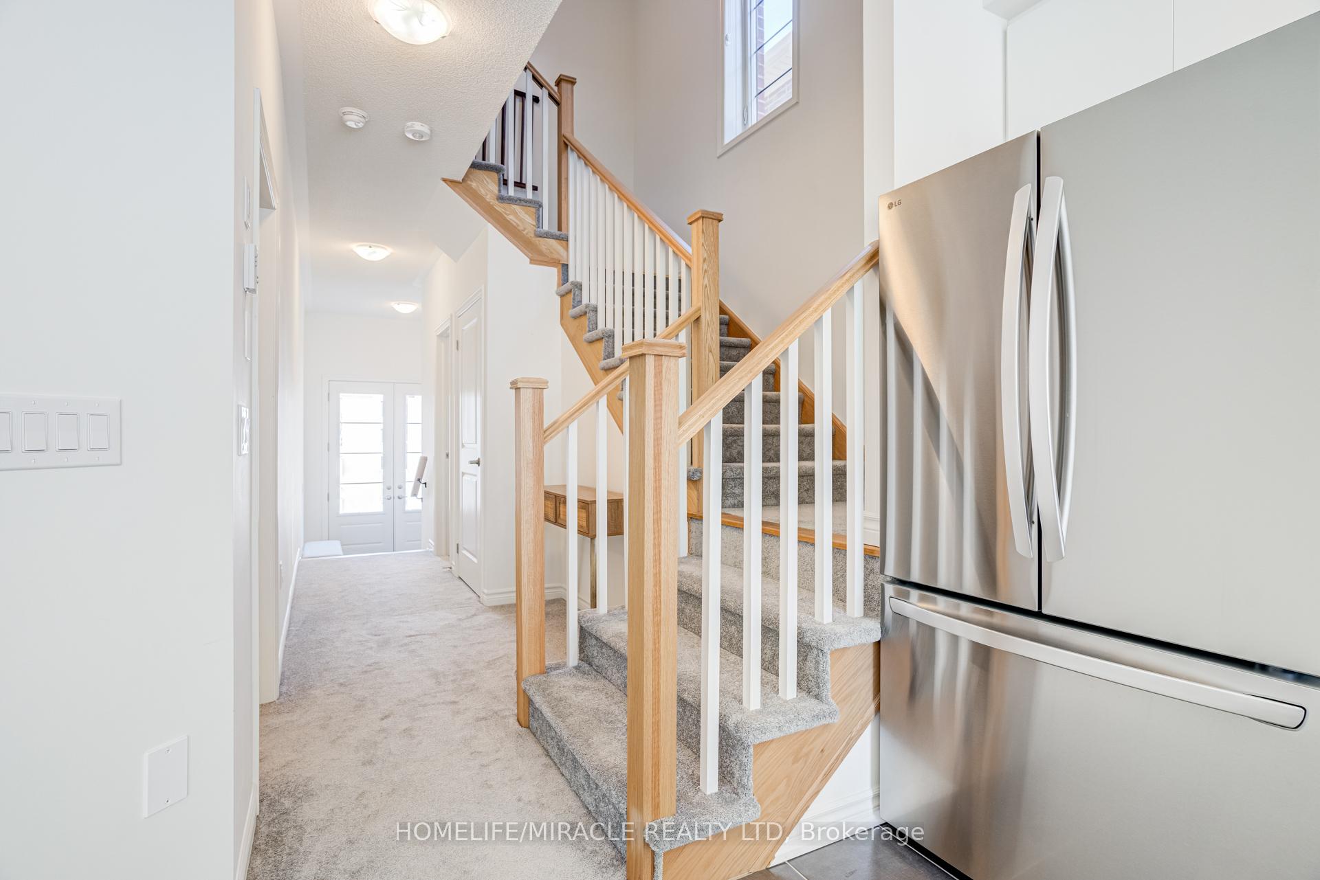 Photo 19 of 14 Sassafras Road, Springwater, Midhurst — HOMEH