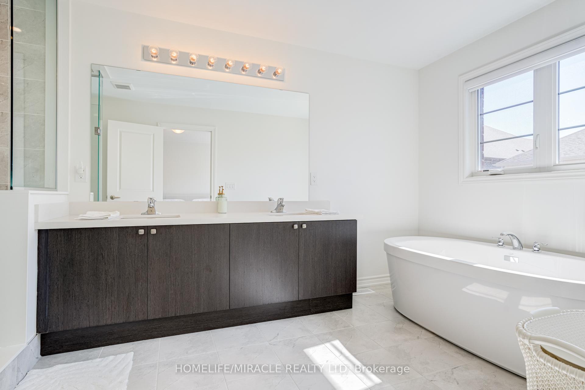 Photo 21 of 14 Sassafras Road, Springwater, Midhurst — HOMEH