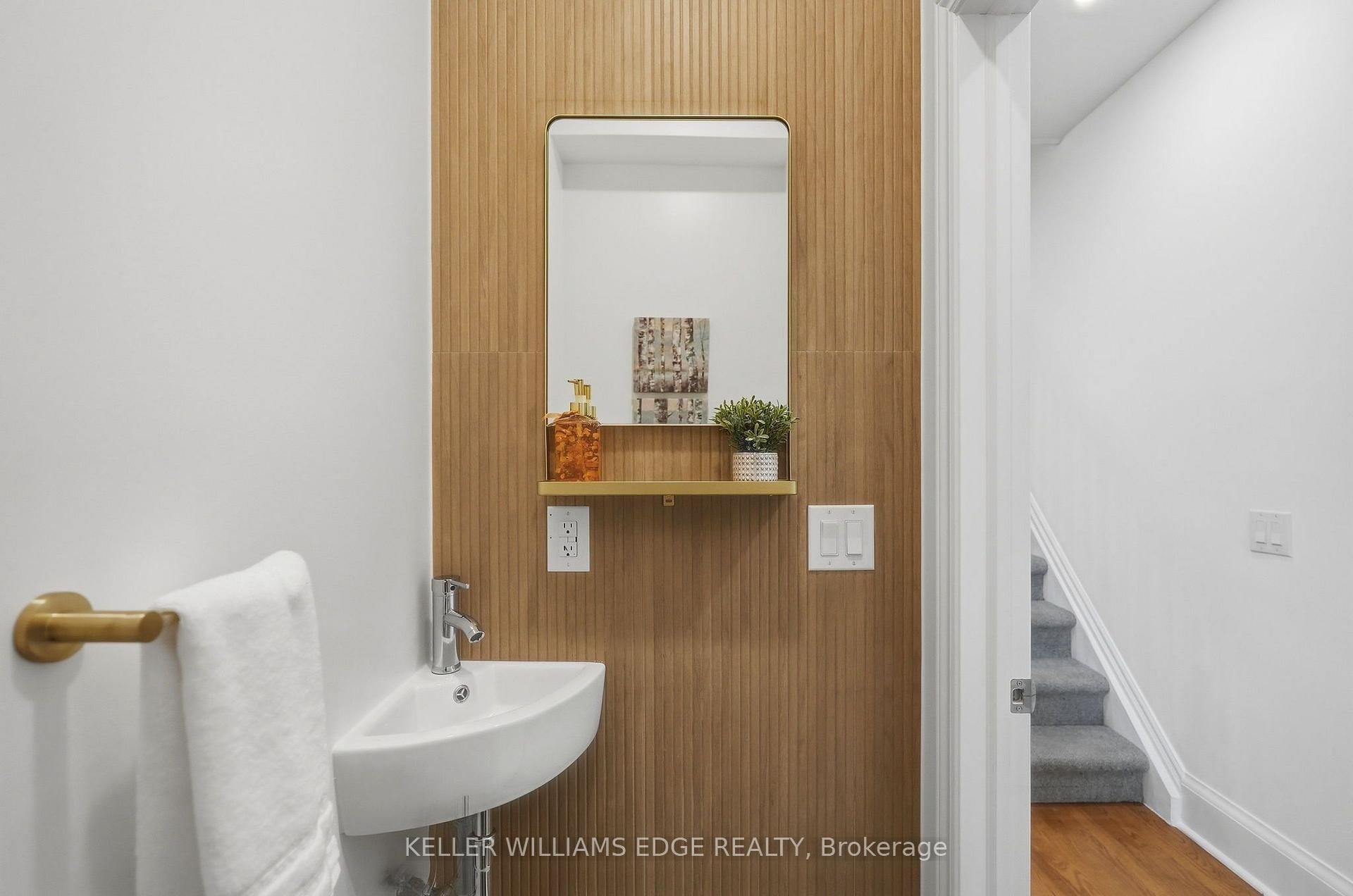 Photo 5 of 28 Conway Avenue, Toronto, Oakwood Village — HOMEH