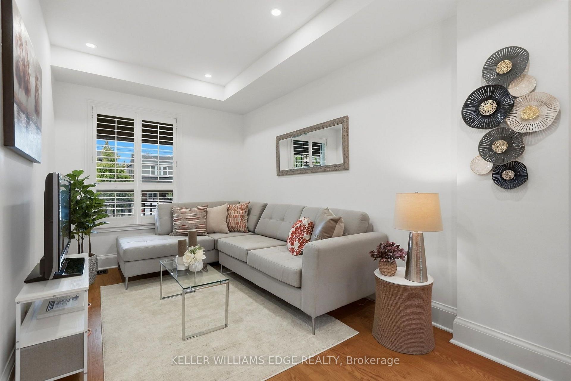 Photo 11 of 28 Conway Avenue, Toronto, Oakwood Village — HOMEH