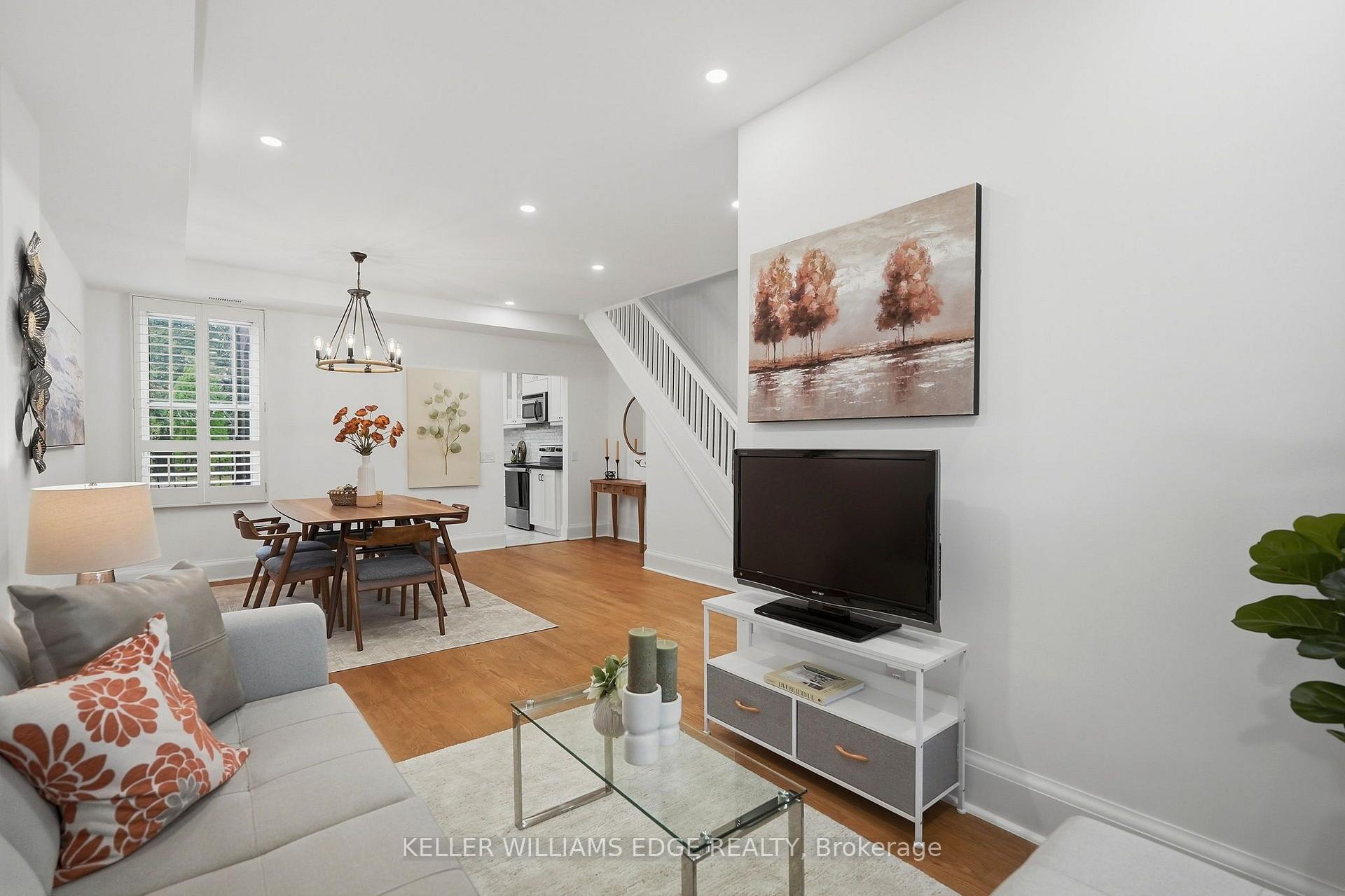 Photo 13 of 28 Conway Avenue, Toronto, Oakwood Village — HOMEH