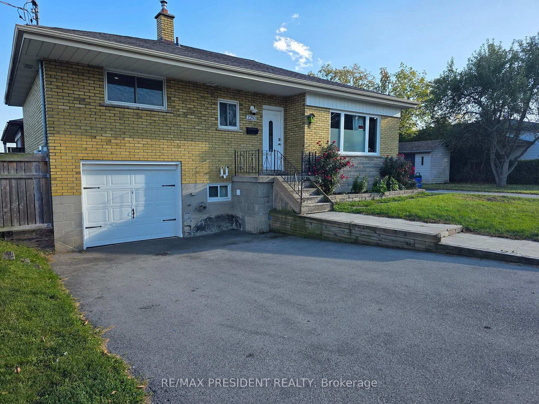 Photo 2 of Unit (Upper), 2280 Mountainside Drive, Burlington, Mountainside — HOMEH