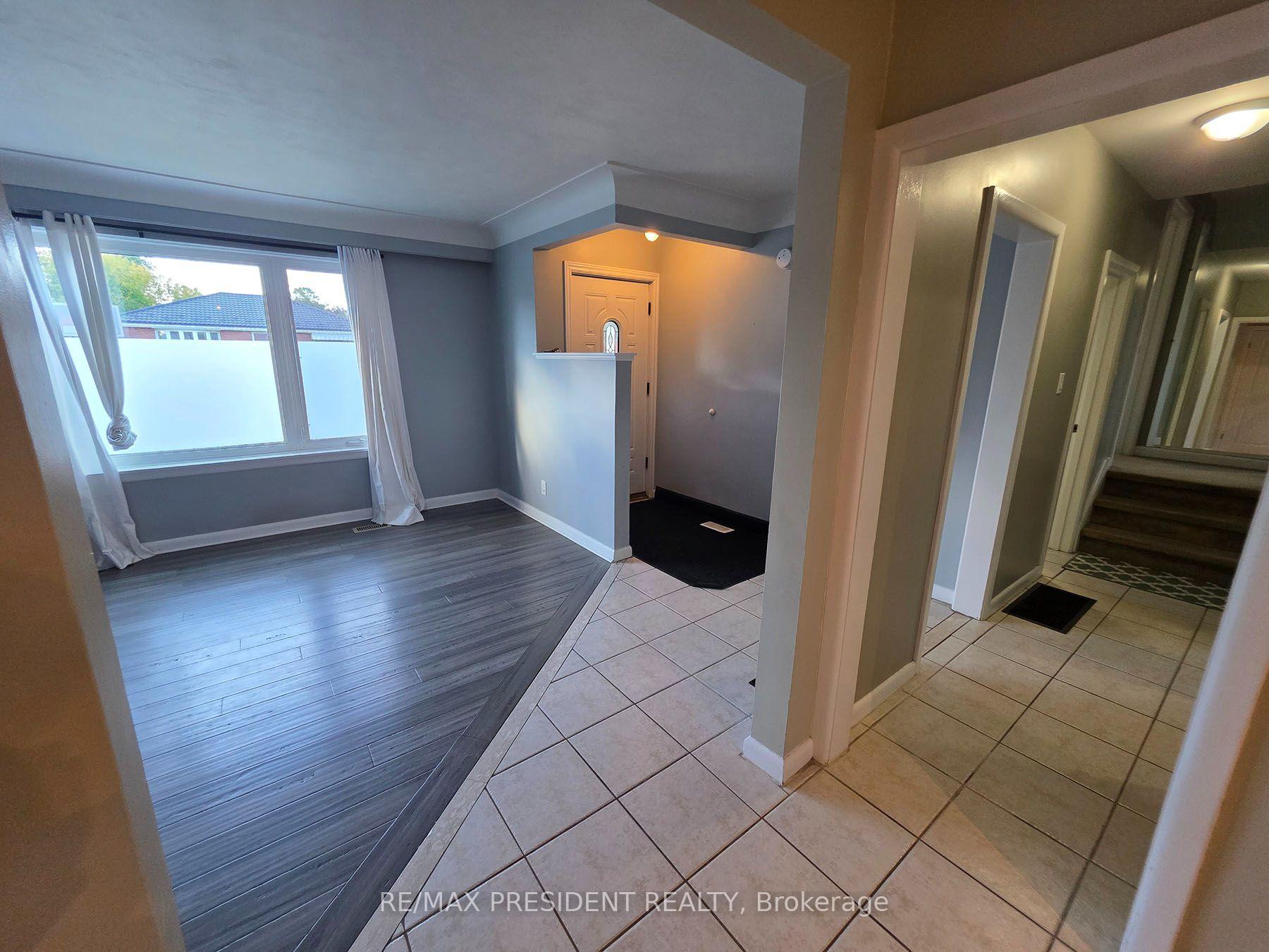 Photo 7 of Unit (Upper), 2280 Mountainside Drive, Burlington, Mountainside — HOMEH