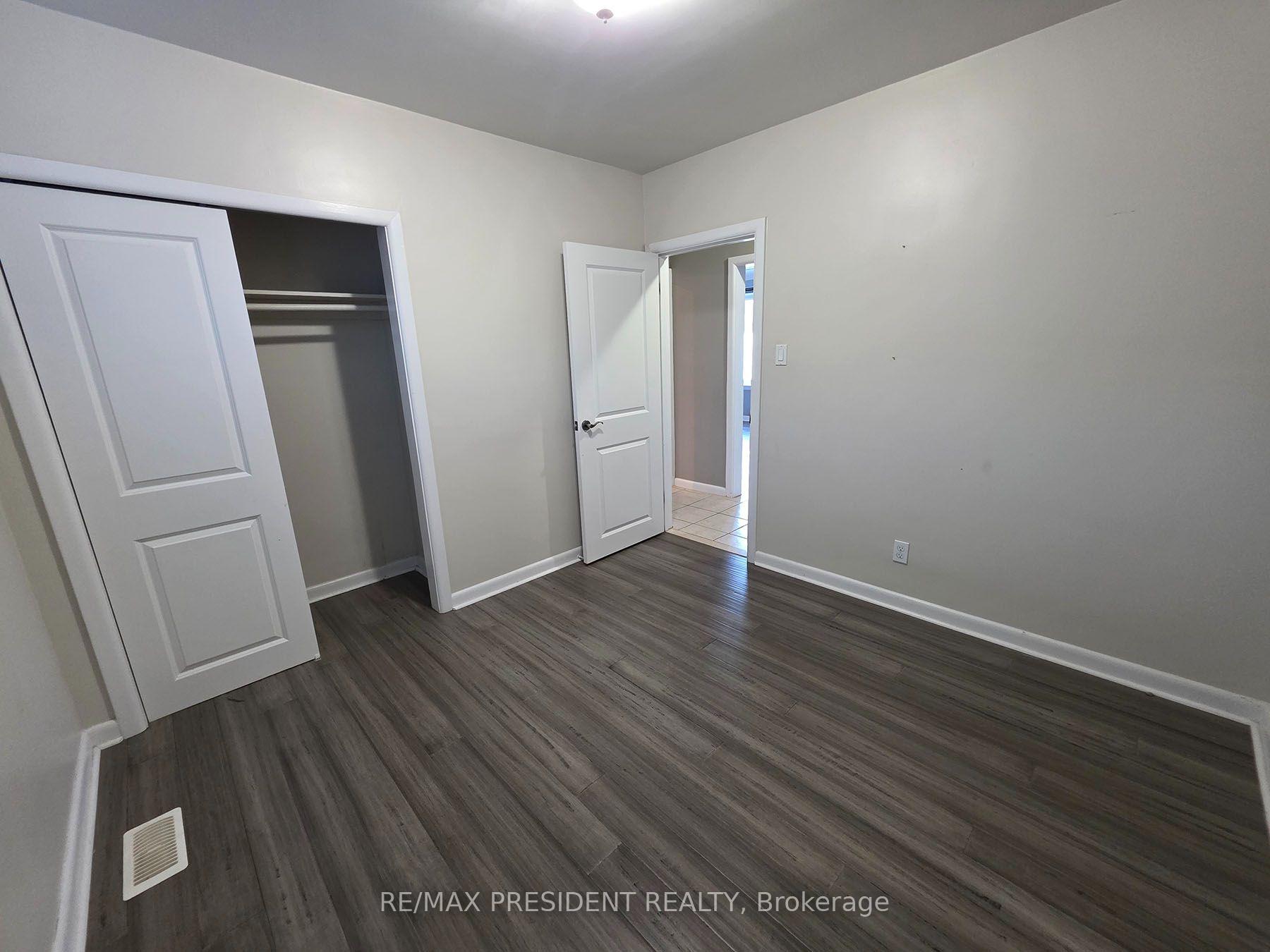 Photo 18 of Unit (Upper), 2280 Mountainside Drive, Burlington, Mountainside — HOMEH