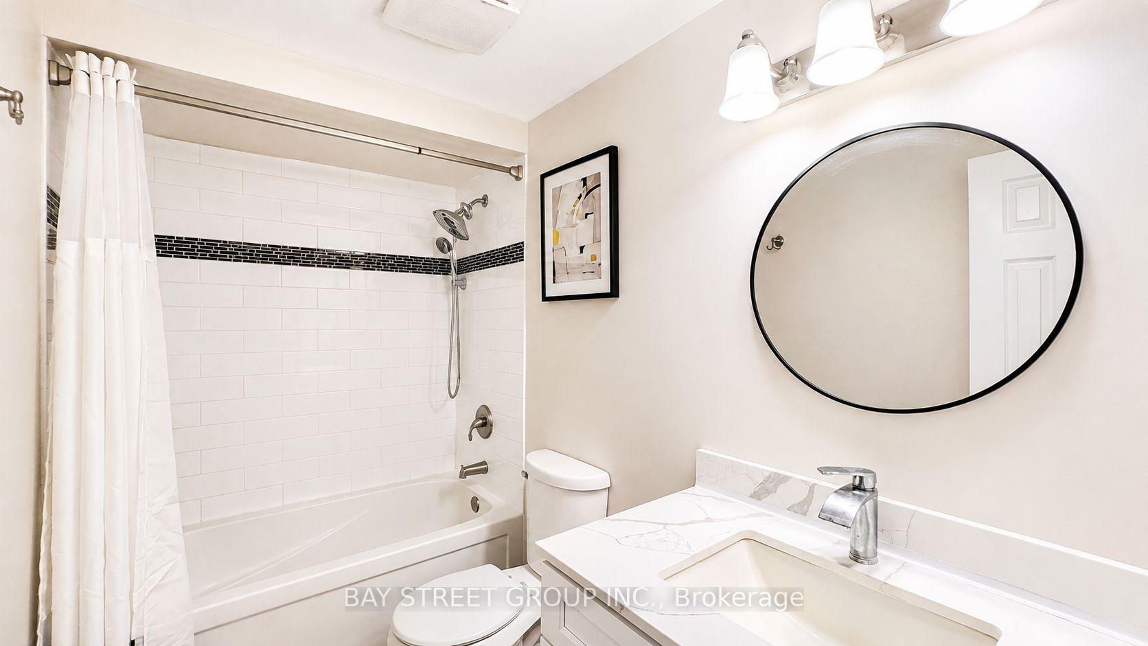 Photo 26 of 245 Browning Trail, Barrie, Letitia Heights — HOMEH