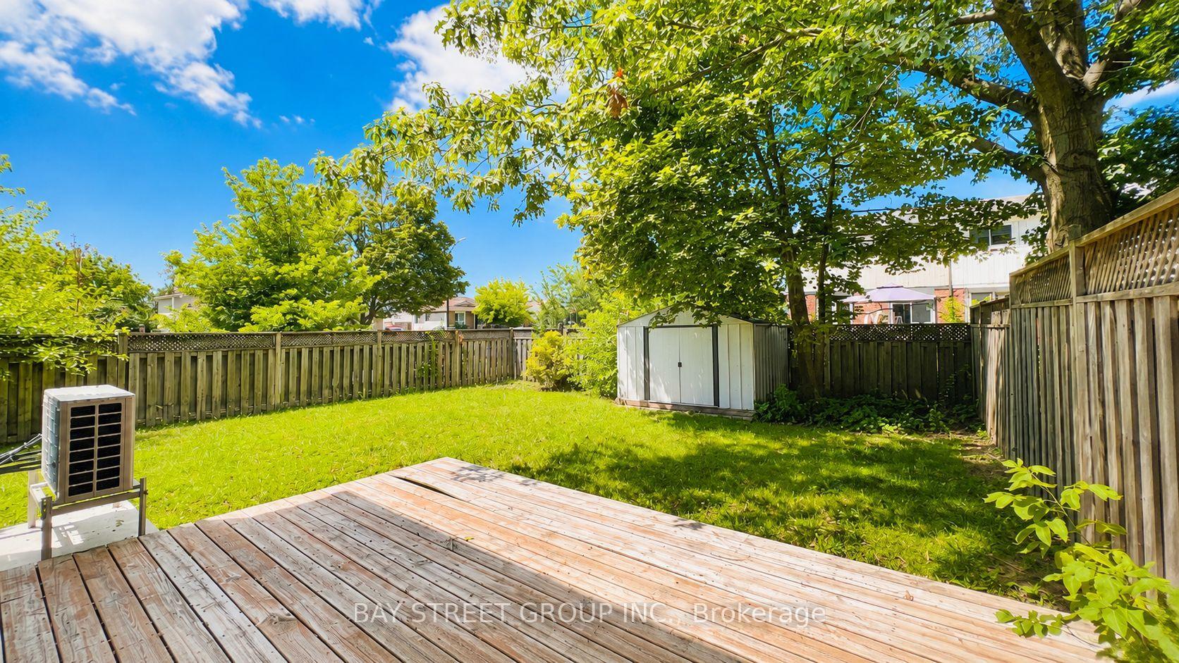 Photo 31 of 245 Browning Trail, Barrie, Letitia Heights — HOMEH
