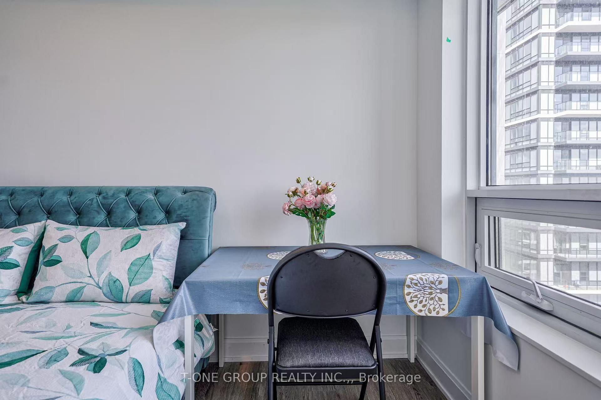 Photo 7 of Unit 2701, 8 Water Walk Drive, Markham, Unionville — HOMEH