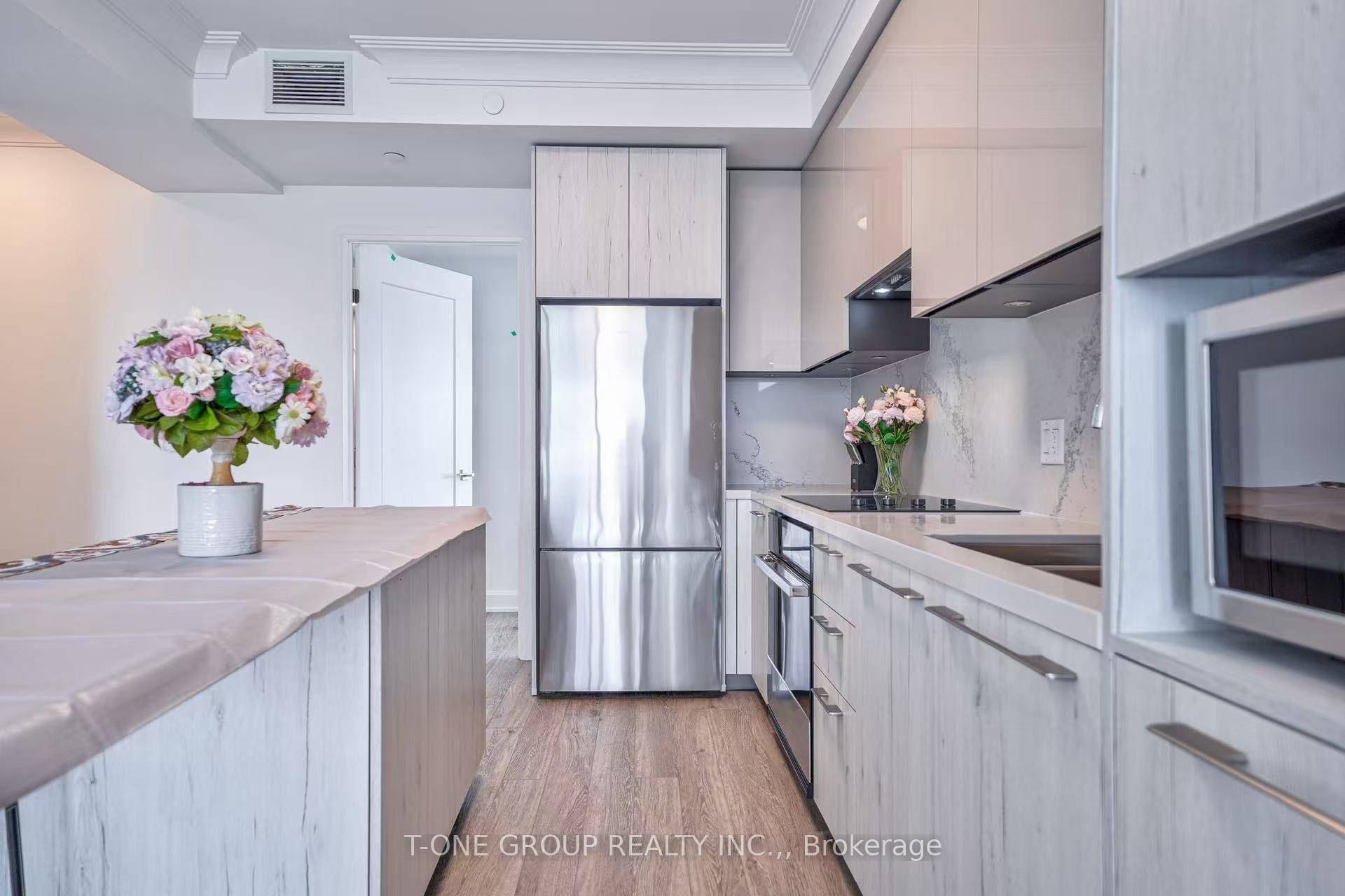 Photo 10 of Unit 2701, 8 Water Walk Drive, Markham, Unionville — HOMEH