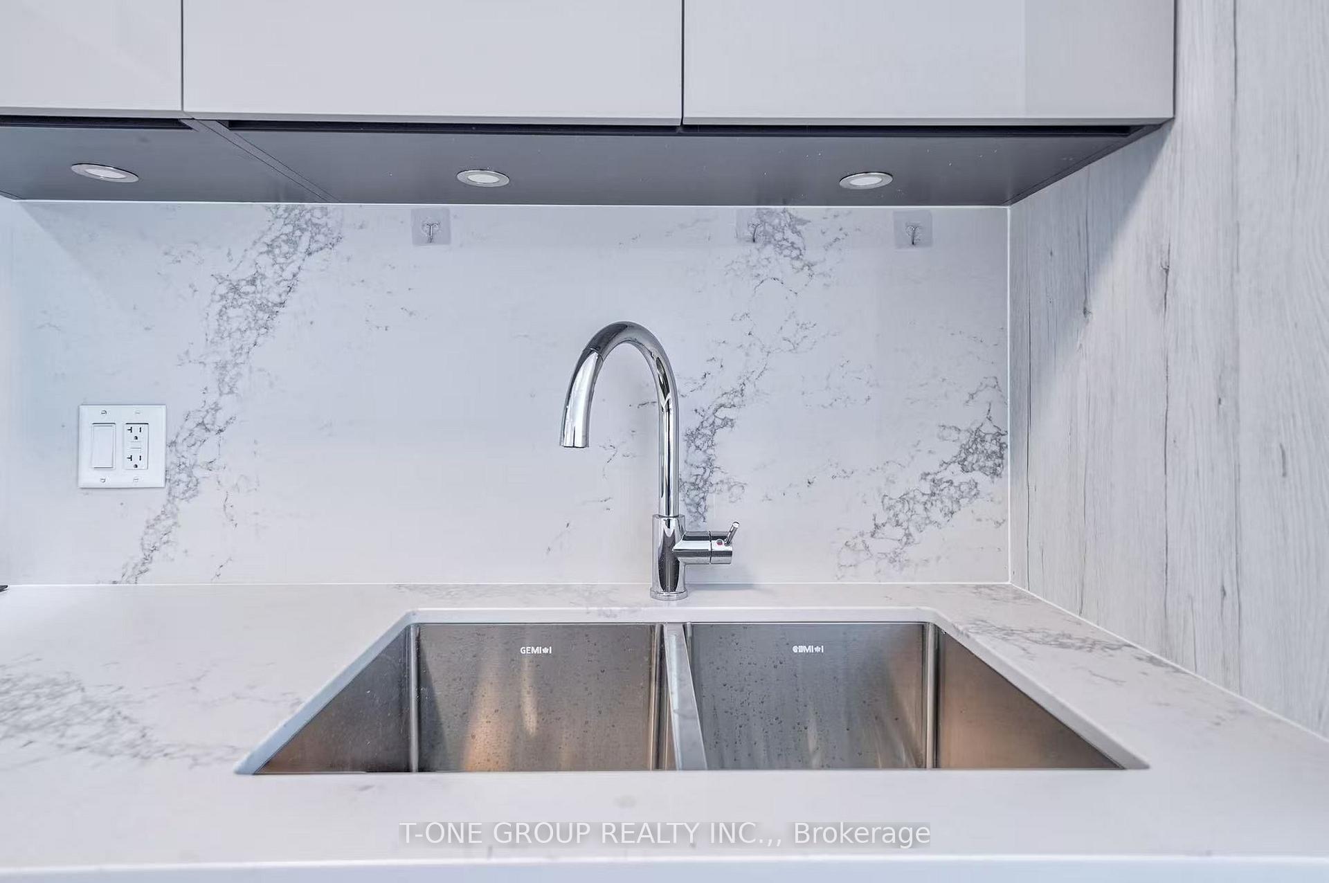 Photo 12 of Unit 2701, 8 Water Walk Drive, Markham, Unionville — HOMEH