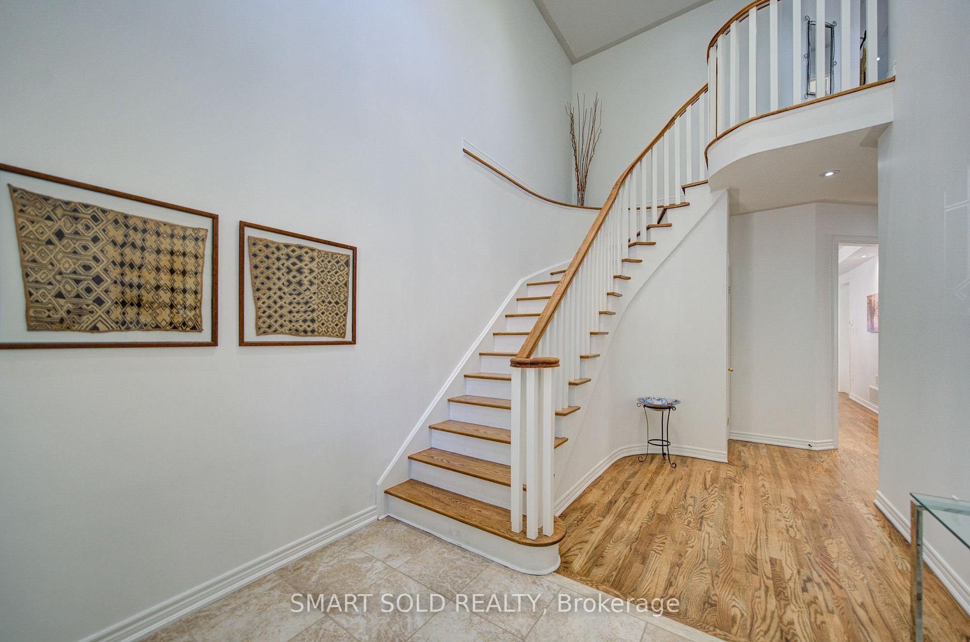 Photo 8 of 14 Giordano Way, Vaughan, Patterson — HOMEH