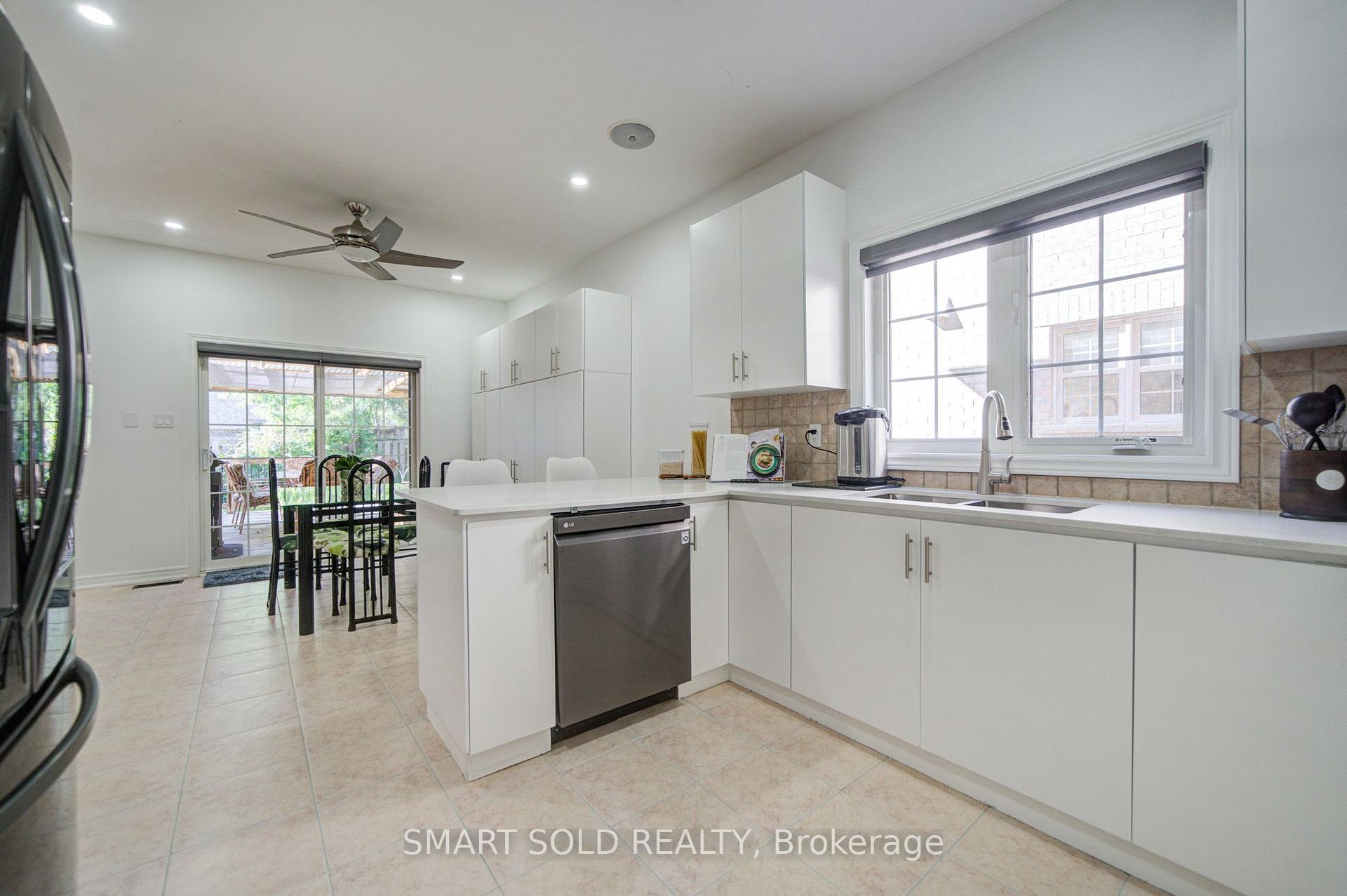Photo 13 of 14 Giordano Way, Vaughan, Patterson — HOMEH