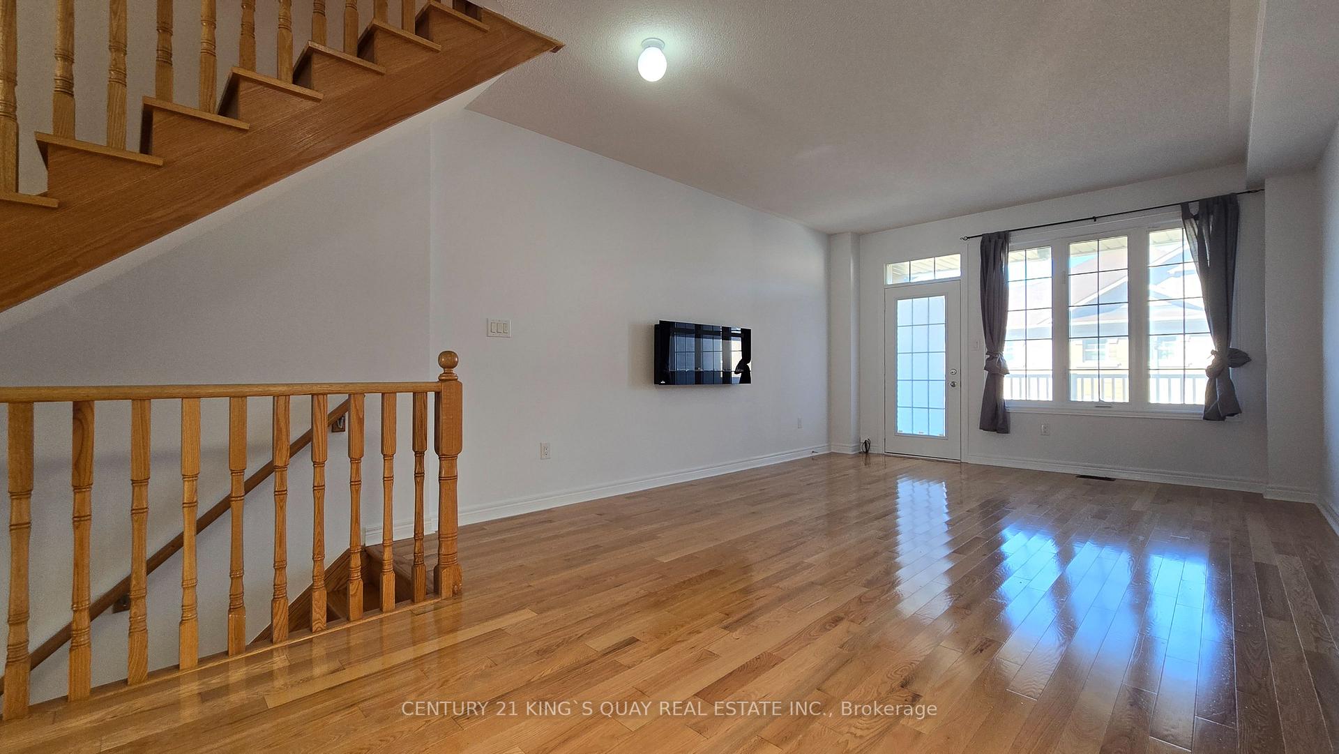 Photo 8 of 4600 16th Avenue, Markham, Berczy — HOMEH