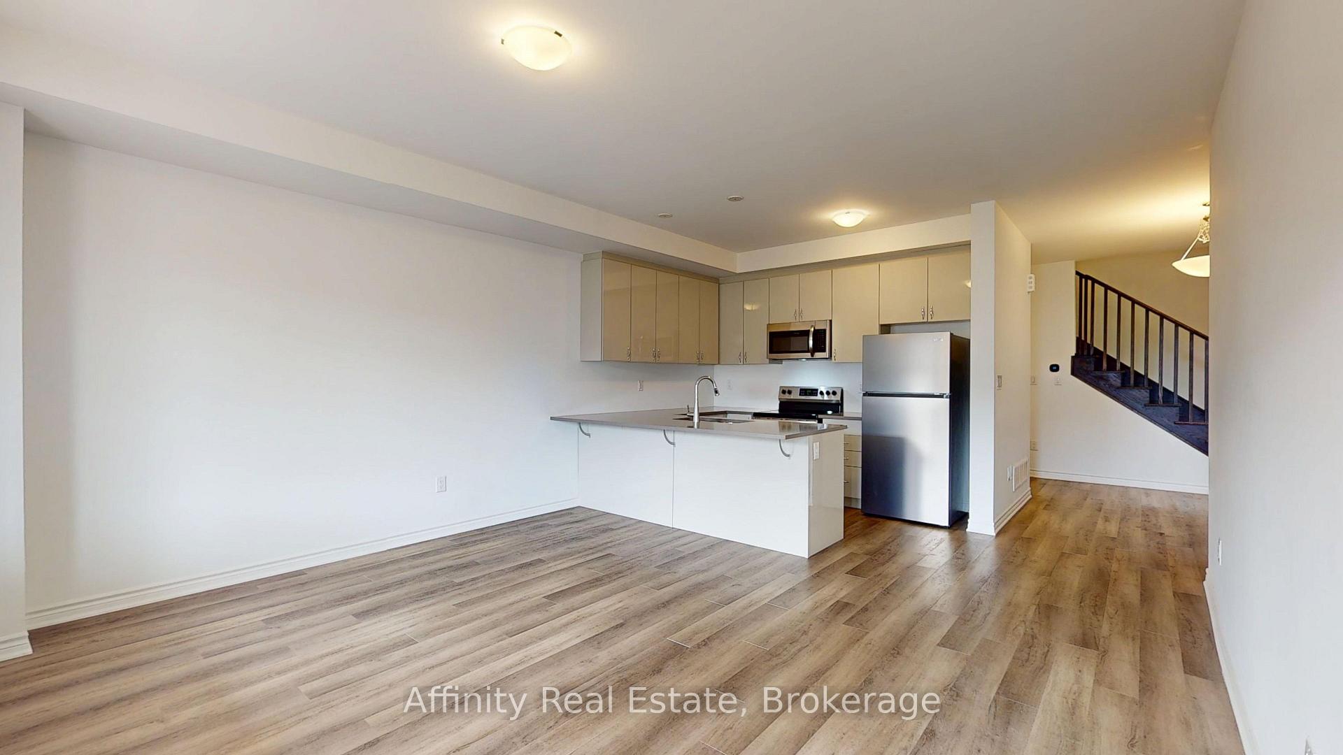 Photo 4 of 1565 Denison Place, Milton, Bowes — HOMEH
