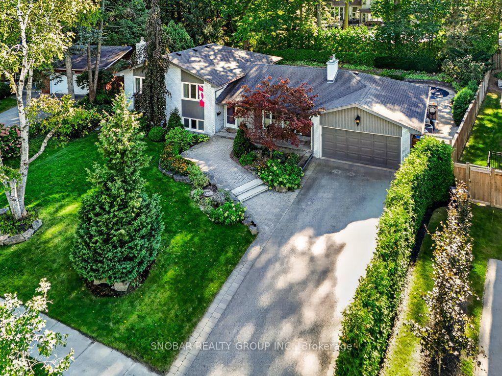 Photo 2 of 1302 Greenoaks Drive, Mississauga, Lorne Park — HOMEH