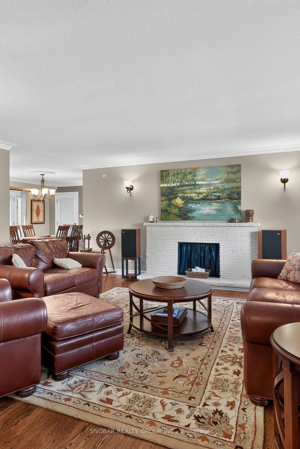 Photo 8 of 1302 Greenoaks Drive, Mississauga, Lorne Park — HOMEH