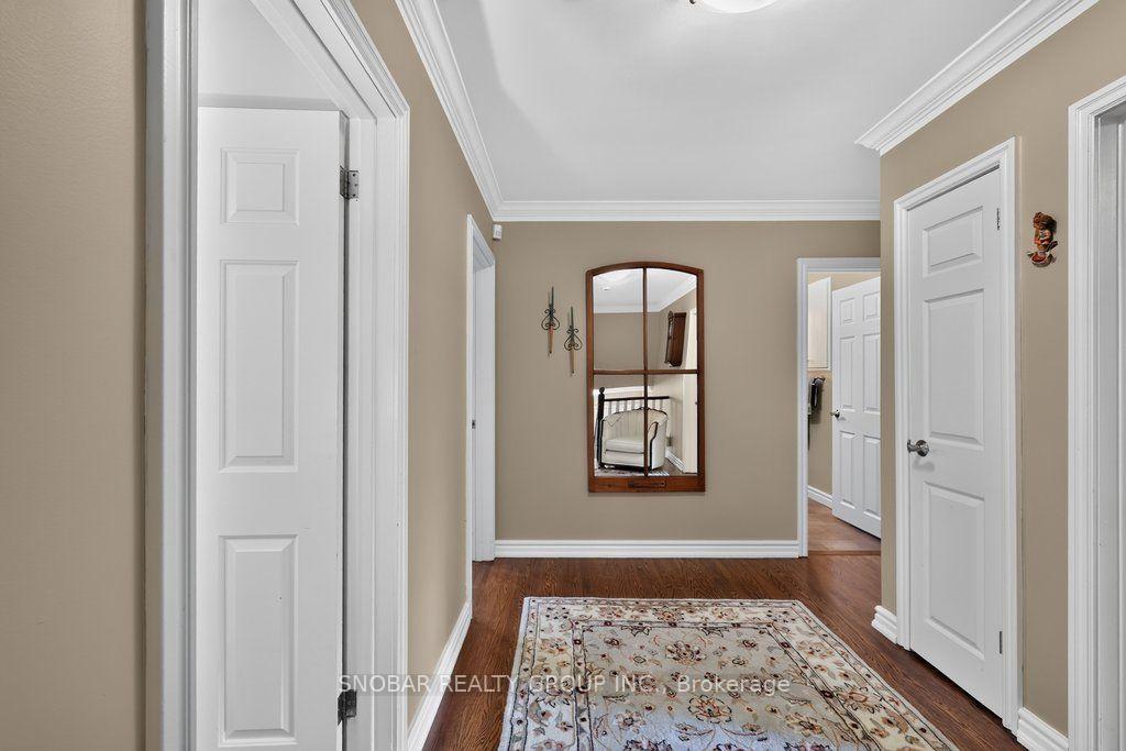 Photo 15 of 1302 Greenoaks Drive, Mississauga, Lorne Park — HOMEH