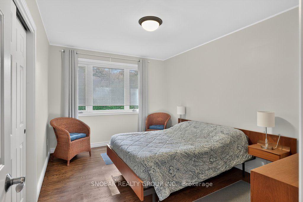 Photo 18 of 1302 Greenoaks Drive, Mississauga, Lorne Park — HOMEH