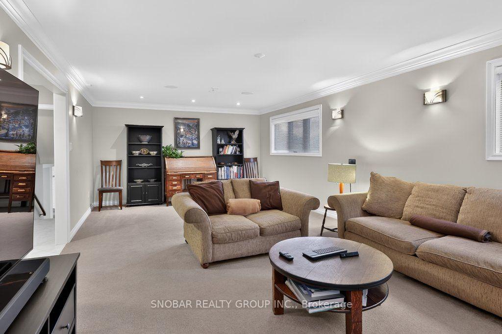 Photo 27 of 1302 Greenoaks Drive, Mississauga, Lorne Park — HOMEH