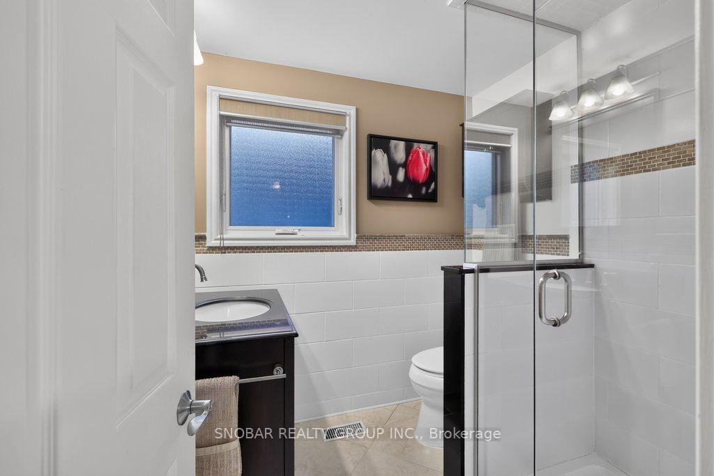 Photo 29 of 1302 Greenoaks Drive, Mississauga, Lorne Park — HOMEH