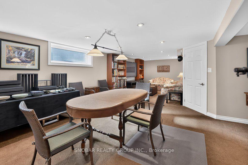 Photo 33 of 1302 Greenoaks Drive, Mississauga, Lorne Park — HOMEH