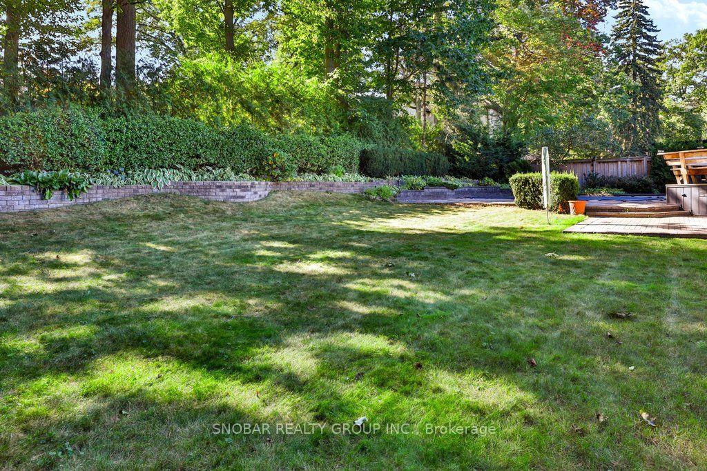 Photo 40 of 1302 Greenoaks Drive, Mississauga, Lorne Park — HOMEH