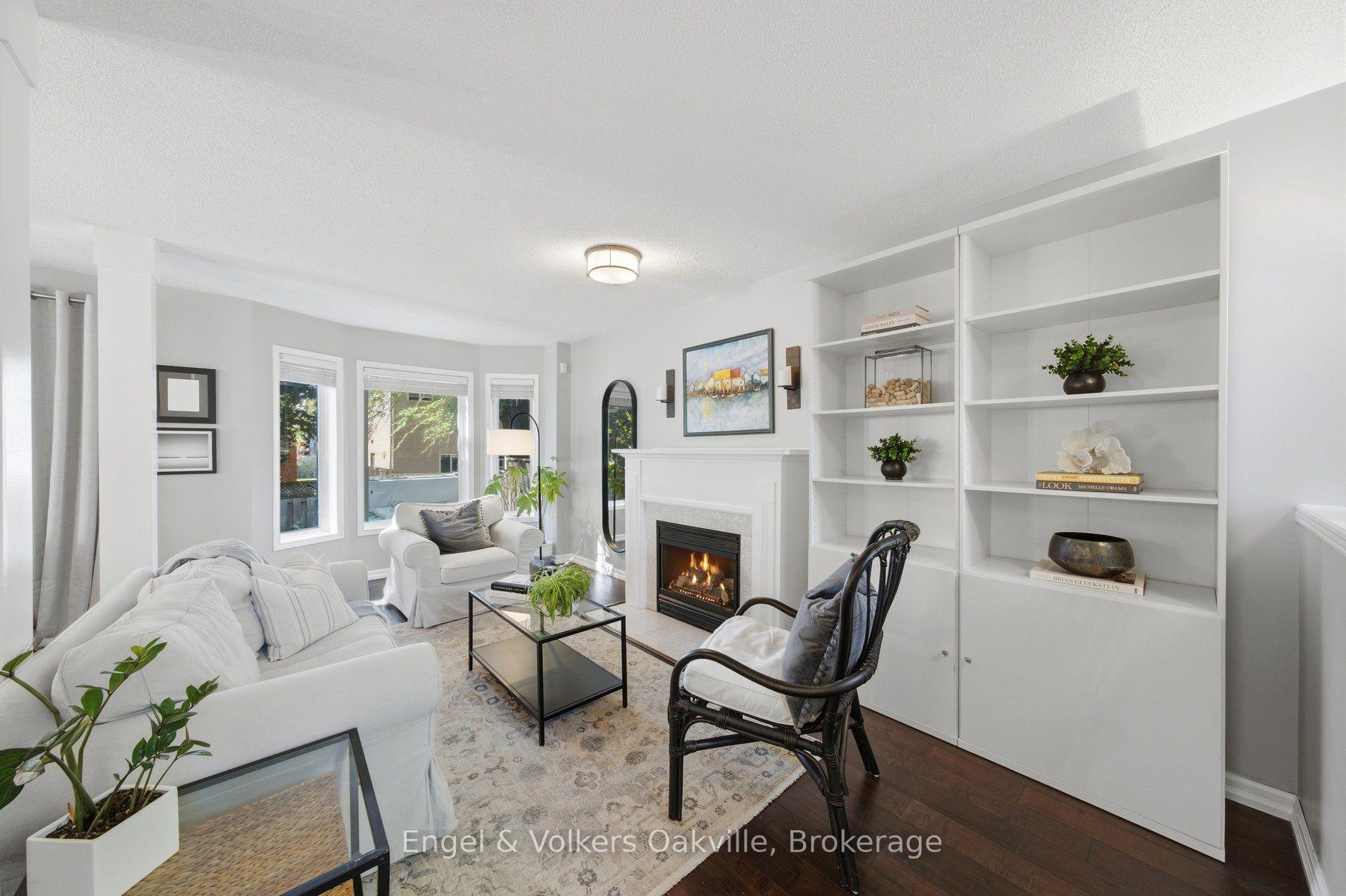 Photo 6 of 44 Keewaydin Street, Hamilton, Waterdown — HOMEH