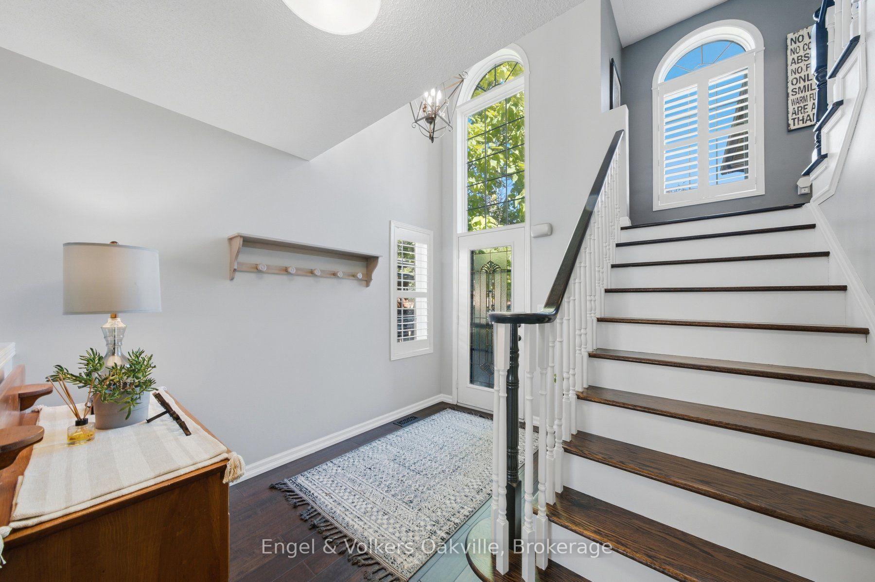 Photo 21 of 44 Keewaydin Street, Hamilton, Waterdown — HOMEH