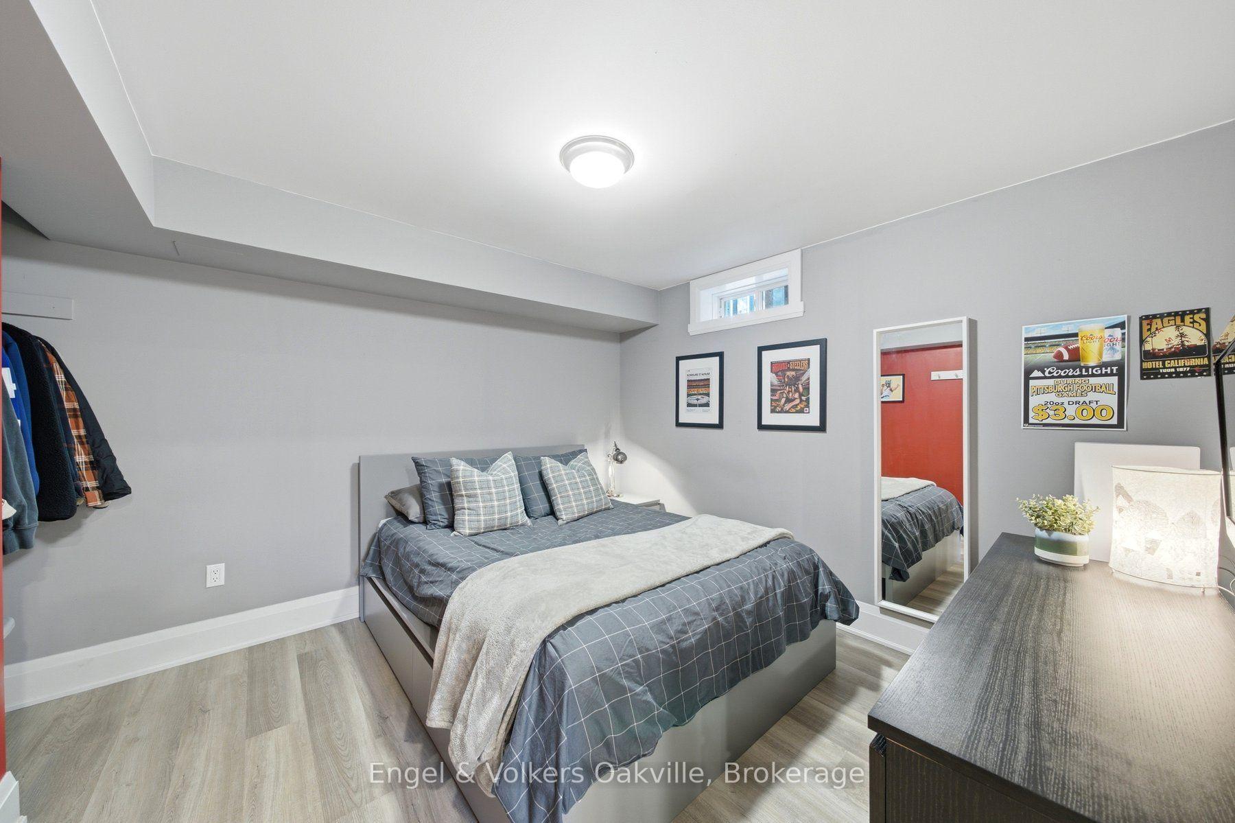 Photo 42 of 44 Keewaydin Street, Hamilton, Waterdown — HOMEH