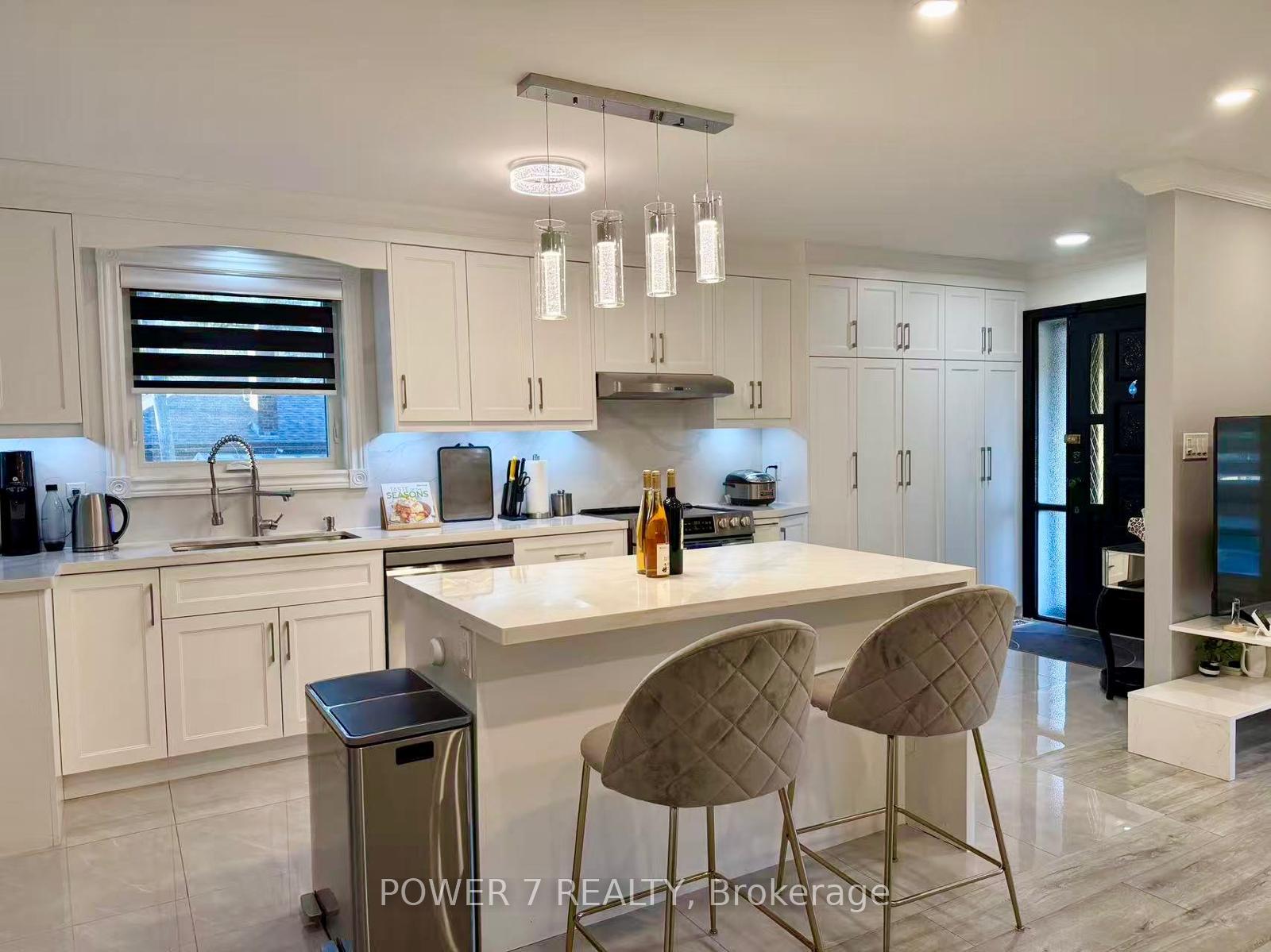 Photo 18 of 3 Brantwood Drive, Scarborough, Woburn — HOMEH