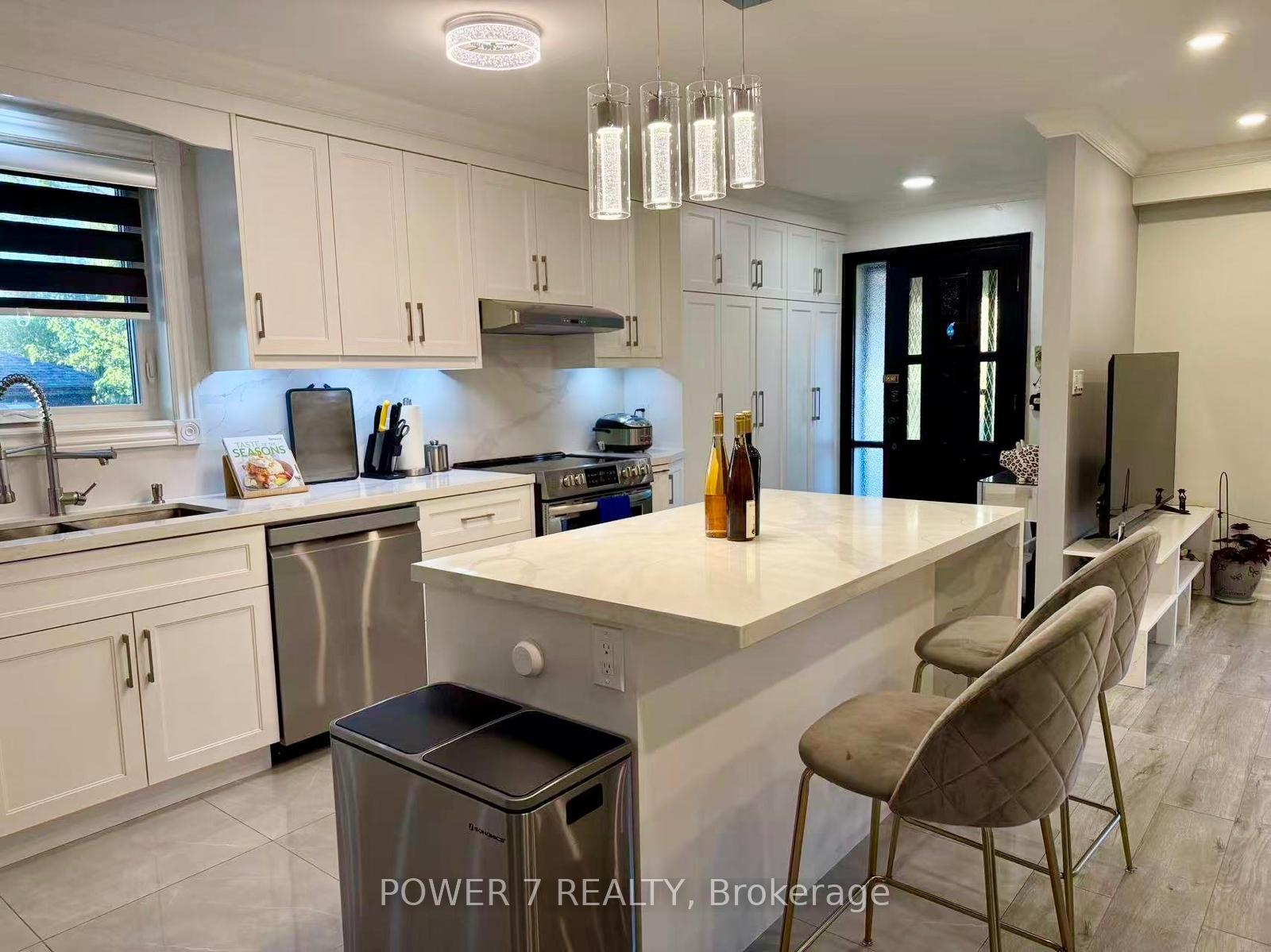 Photo 23 of 3 Brantwood Drive, Scarborough, Woburn — HOMEH