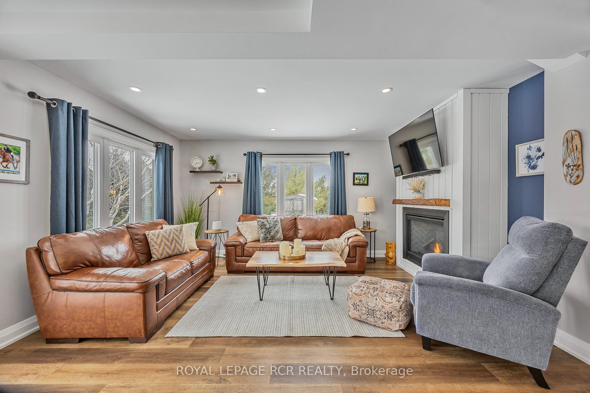Photo 21 of 18 Peter Street, Amaranth, Rural Amaranth — HOMEH