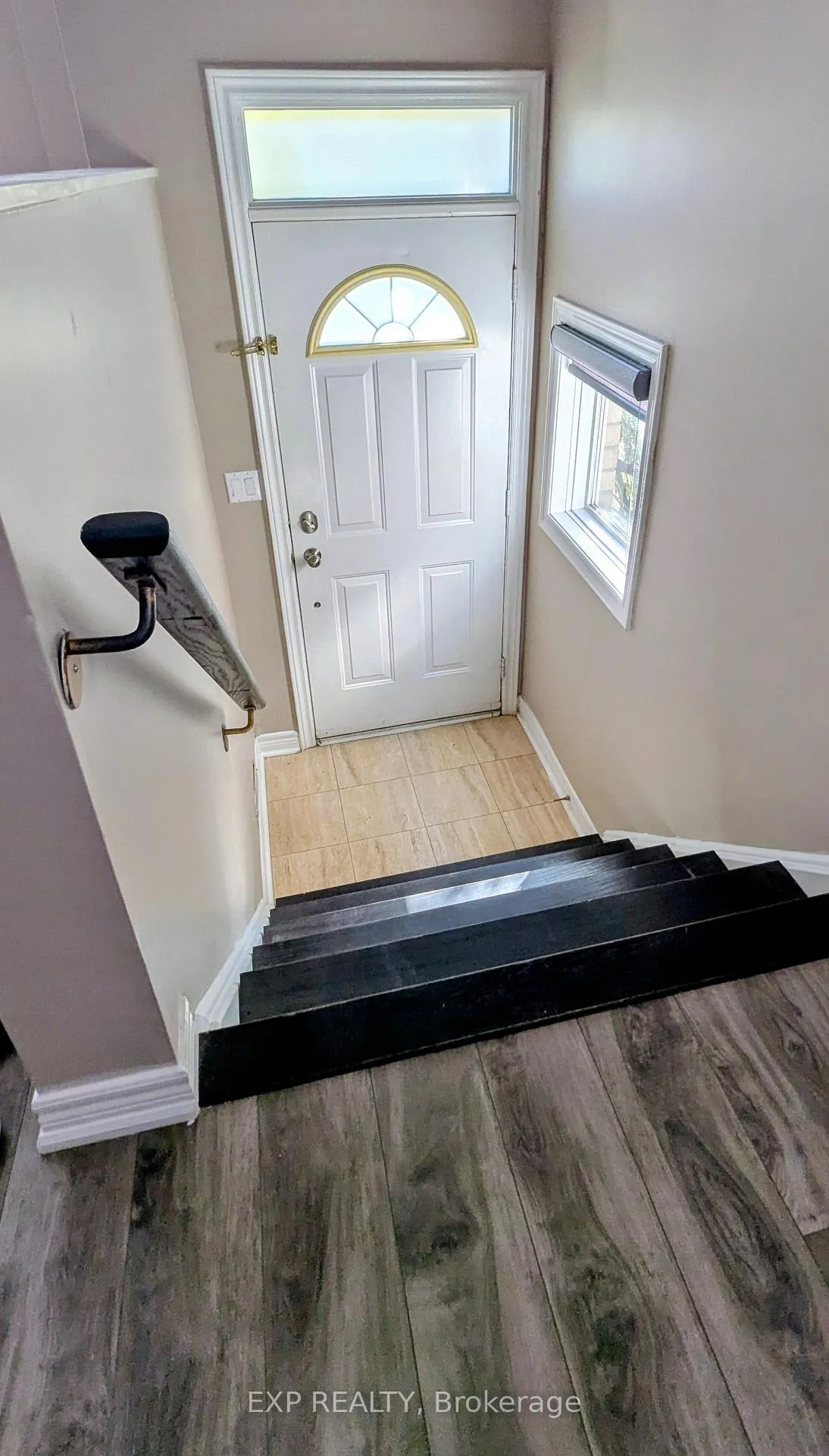Photo 2 of 136 Galleria Pkwy, Markham, Commerce Valley — HOMEH