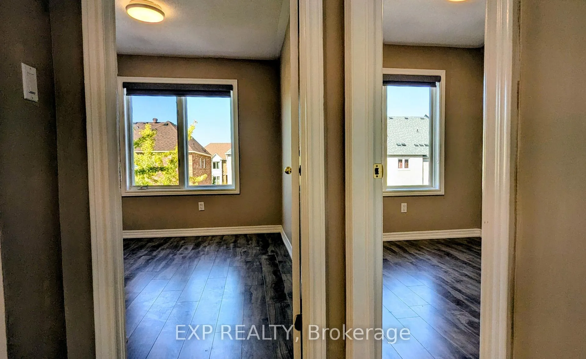 Photo 11 of 136 Galleria Pkwy, Markham, Commerce Valley — HOMEH
