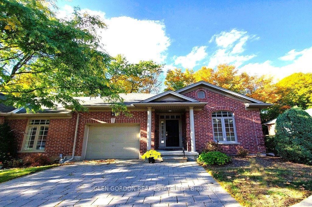 Photo of Unit 5, 417 Hyde Park Road
