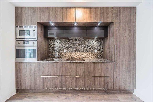 Photo 2 of Unit 2211, 88 Blue Jays Way, Toronto, Waterfront Communities — HOMEH