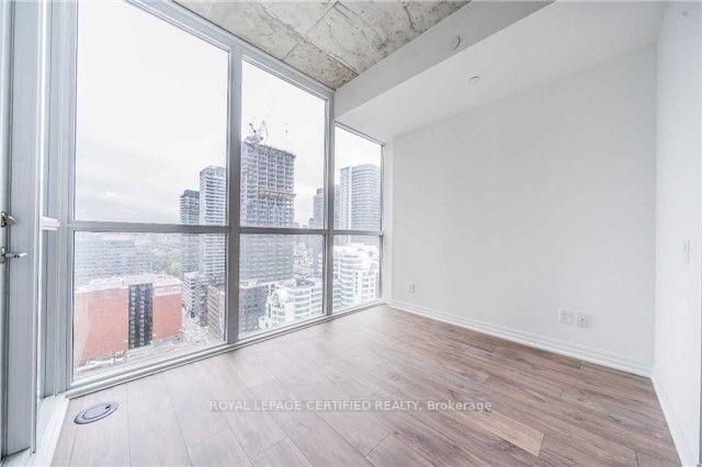 Photo 4 of Unit 2211, 88 Blue Jays Way, Toronto, Waterfront Communities — HOMEH