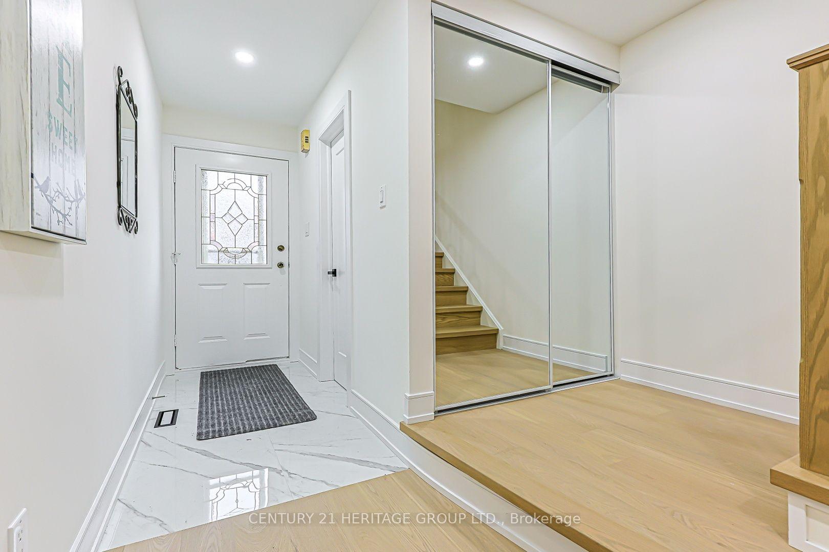 Photo 4 of Unit 9, 766 Caradonna Crescent, Newmarket, Armitage — HOMEH