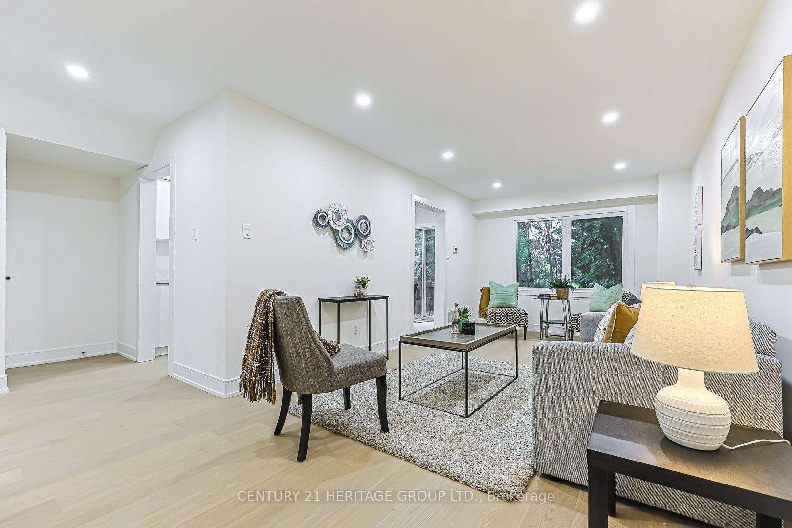 Photo 5 of Unit 9, 766 Caradonna Crescent, Newmarket, Armitage — HOMEH