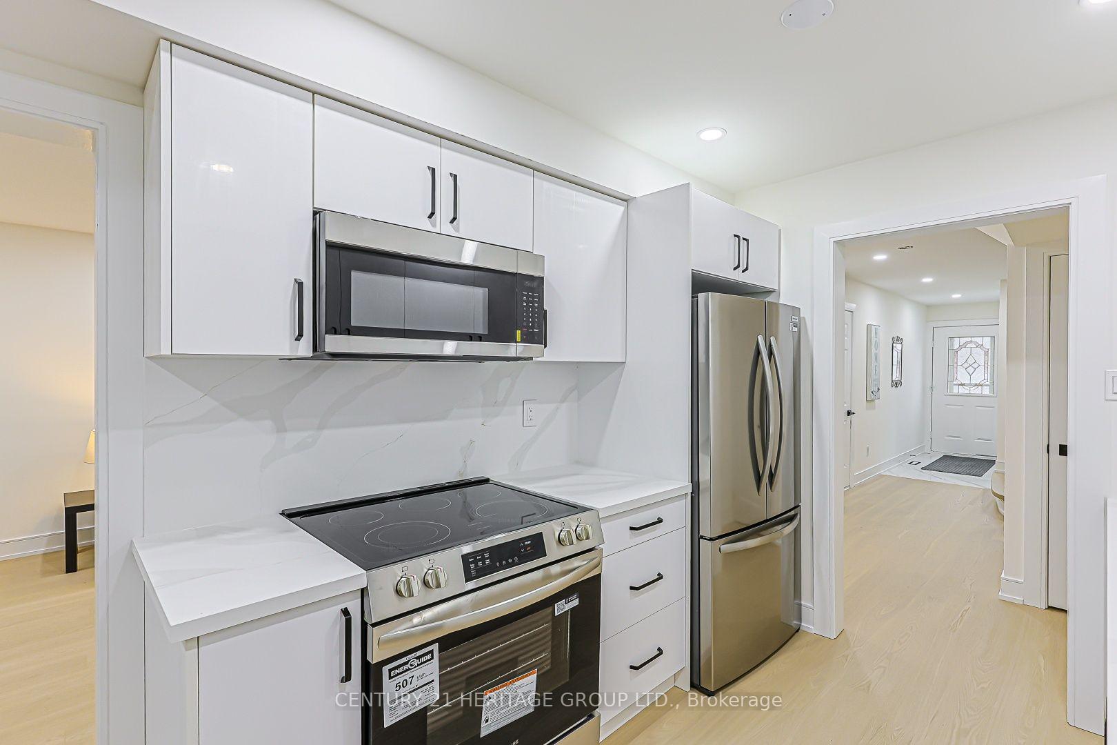 Photo 11 of Unit 9, 766 Caradonna Crescent, Newmarket, Armitage — HOMEH