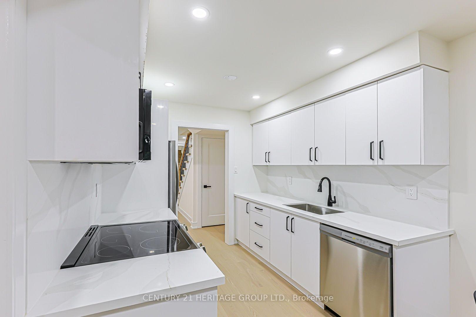 Photo 13 of Unit 9, 766 Caradonna Crescent, Newmarket, Armitage — HOMEH