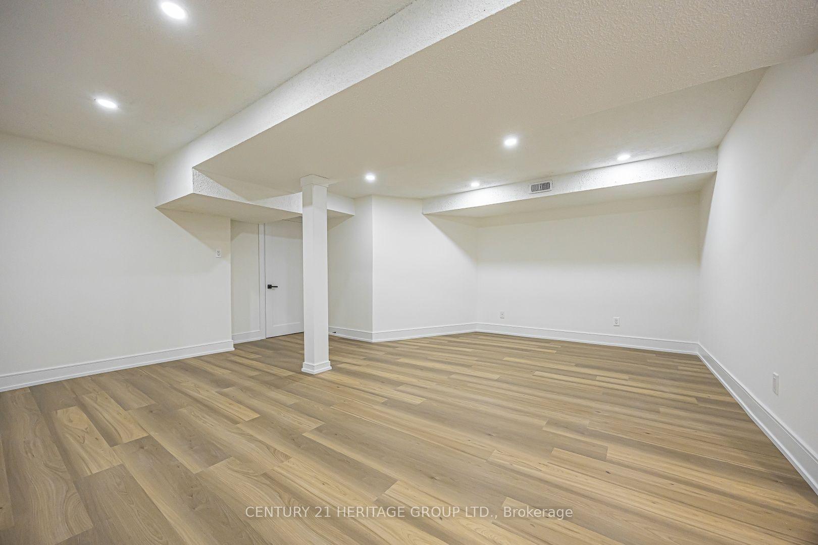 Photo 35 of Unit 9, 766 Caradonna Crescent, Newmarket, Armitage — HOMEH